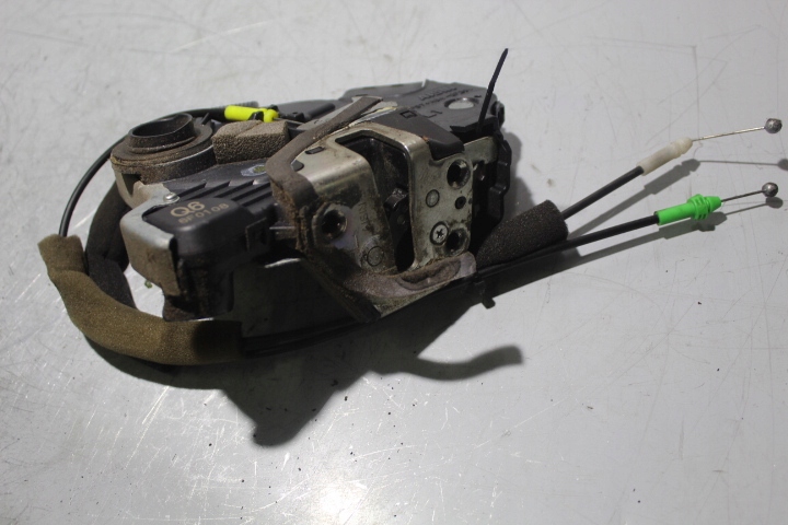 фото №1, Замок левый перед дверь lexus is 2 ii 220