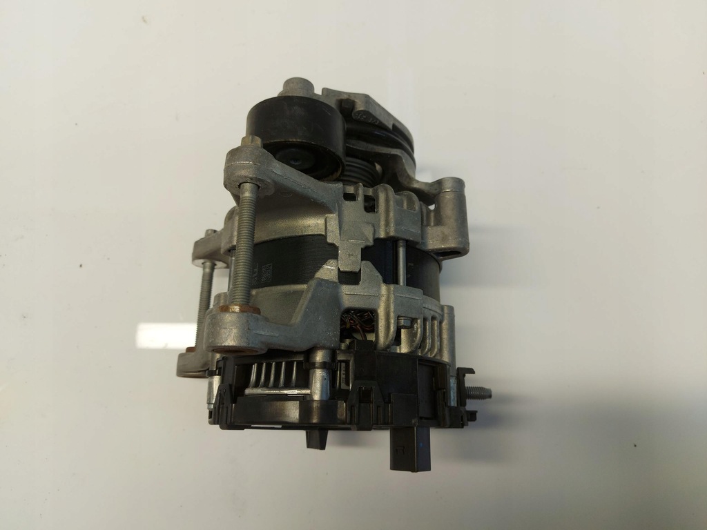 фото №1, Mercedes gla ii h247 генератор 1.3 гибрид