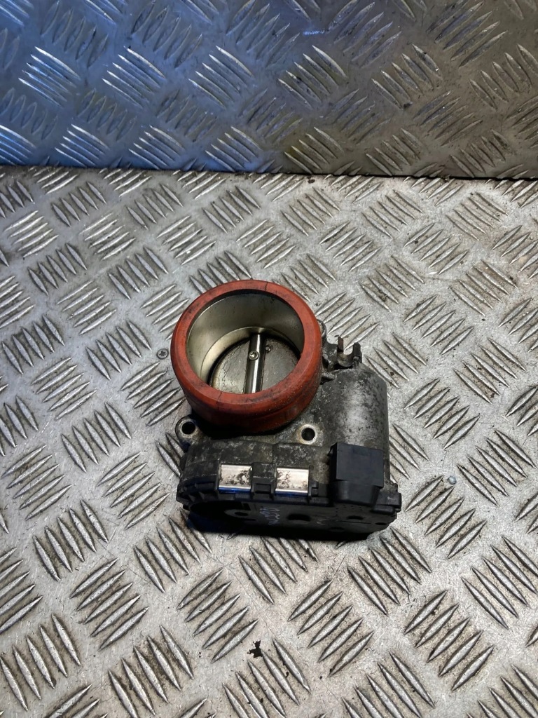 Купити Mercedes-benz оригінальний номер 2711410025 корпус дросель