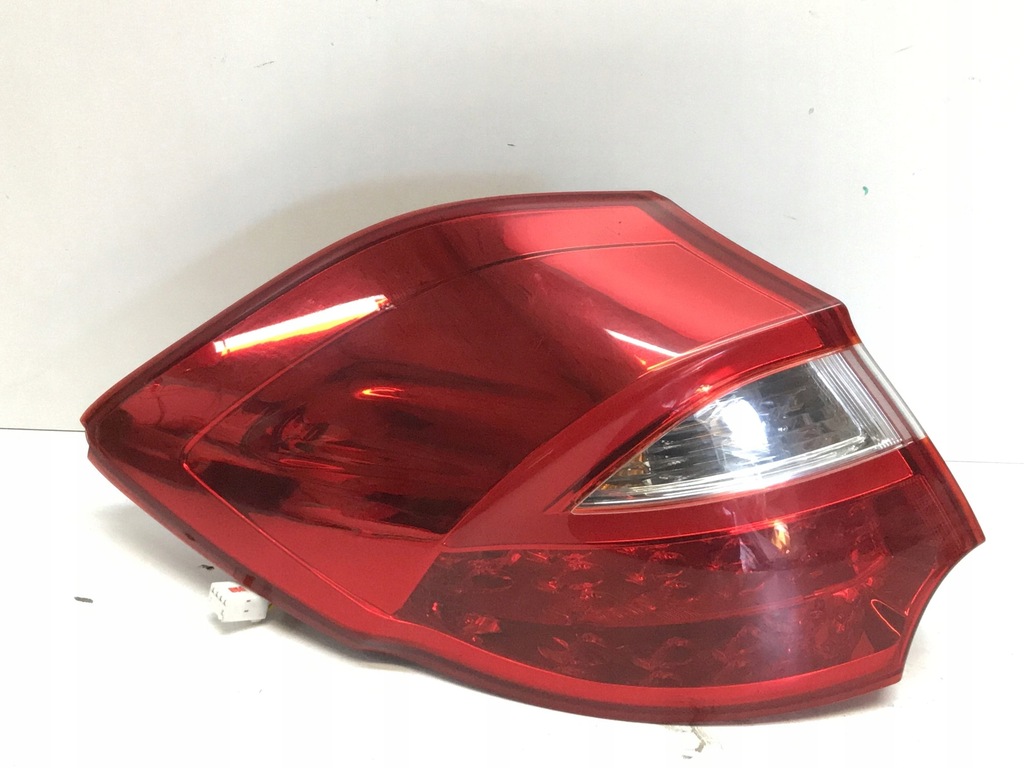 фото №1, Kia ceed ii lift 15-18 хетчбек лампа задня ліва led 92401-a2200