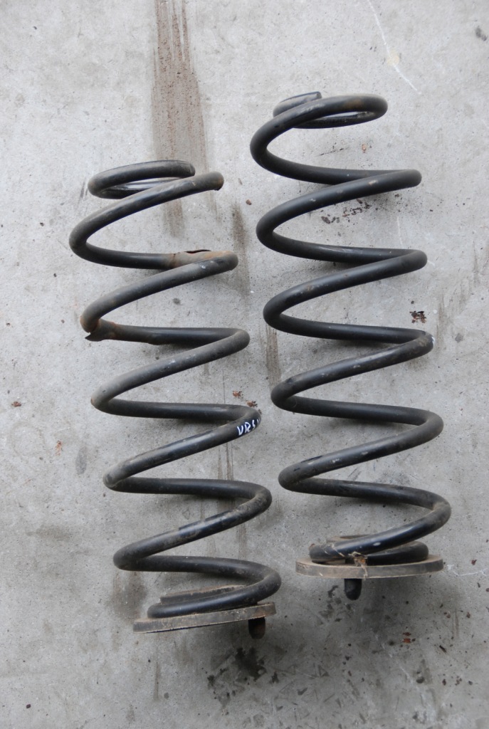 фото №1, Пружина подвеска задняя skoda octavia 2 ii vr vrs