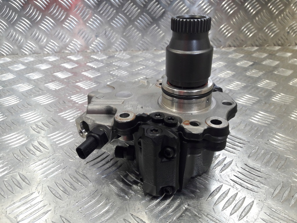 фото №7, Mercedes c w205 2.2 cdi насос впрыскная a6510703301