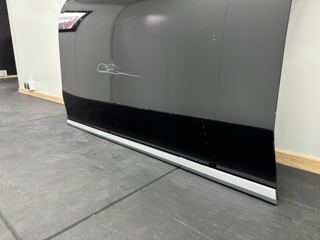 Mercedes eqe w295 295 двері ліва передні перед poznań ==giełda== в Україні