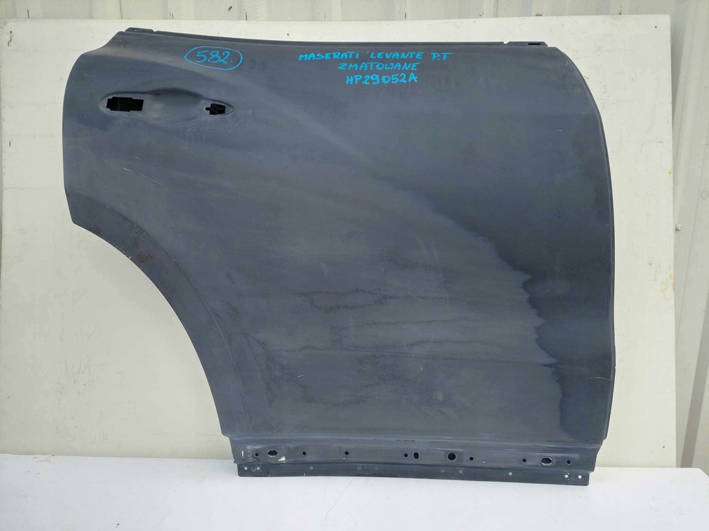 фото №1, Maserati levante дверь правое задняя задние