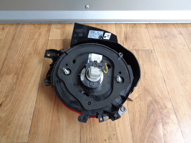 фото №2, Alfa romeo 4c лампа задняя левая usa nowa