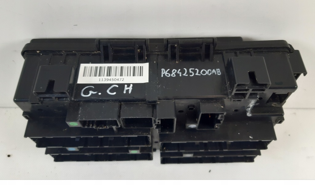 фото №6, Jeep grand cherokee wk2 коробка предохранителей 68425200ab