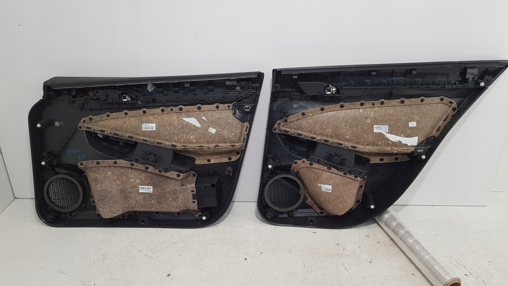 фото №6, Vw golf viii 8 обшивка дверь левый задняя h.b идеальное состояние