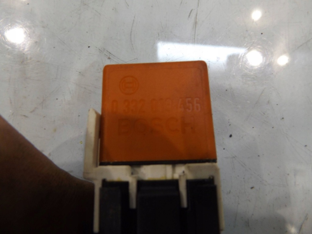 Купити E46 lift 2,0d реле 0332019456