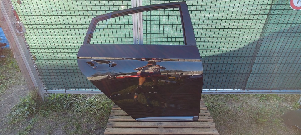 фото №1, Hyundai ioniq дверь задние правое задняя молдинг