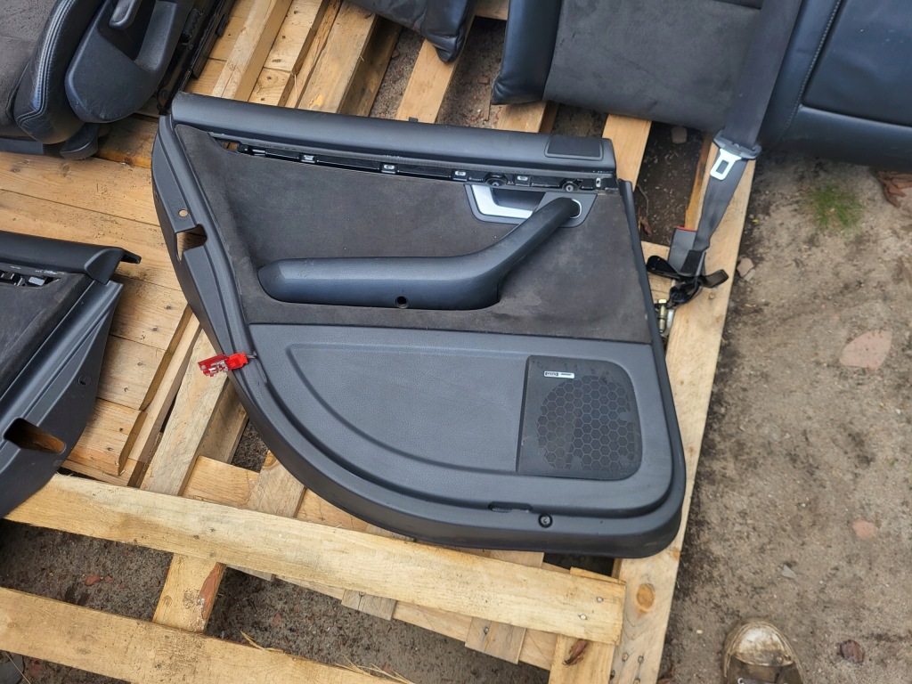 фото №6, Сидіння + обшивки заднє сидіння audi a4 b6 s line pół шкіра алькантара комплект