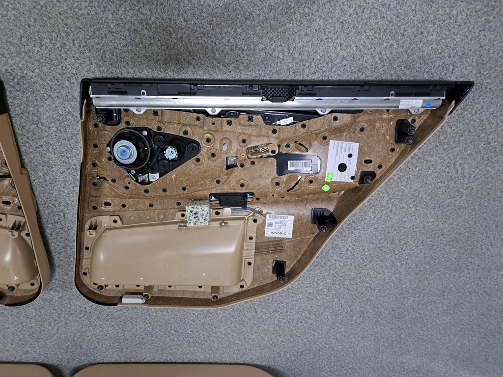 фото №9, Bmw 5 f07 gt обивка обшивки дверь перед задняя с шторками комплект