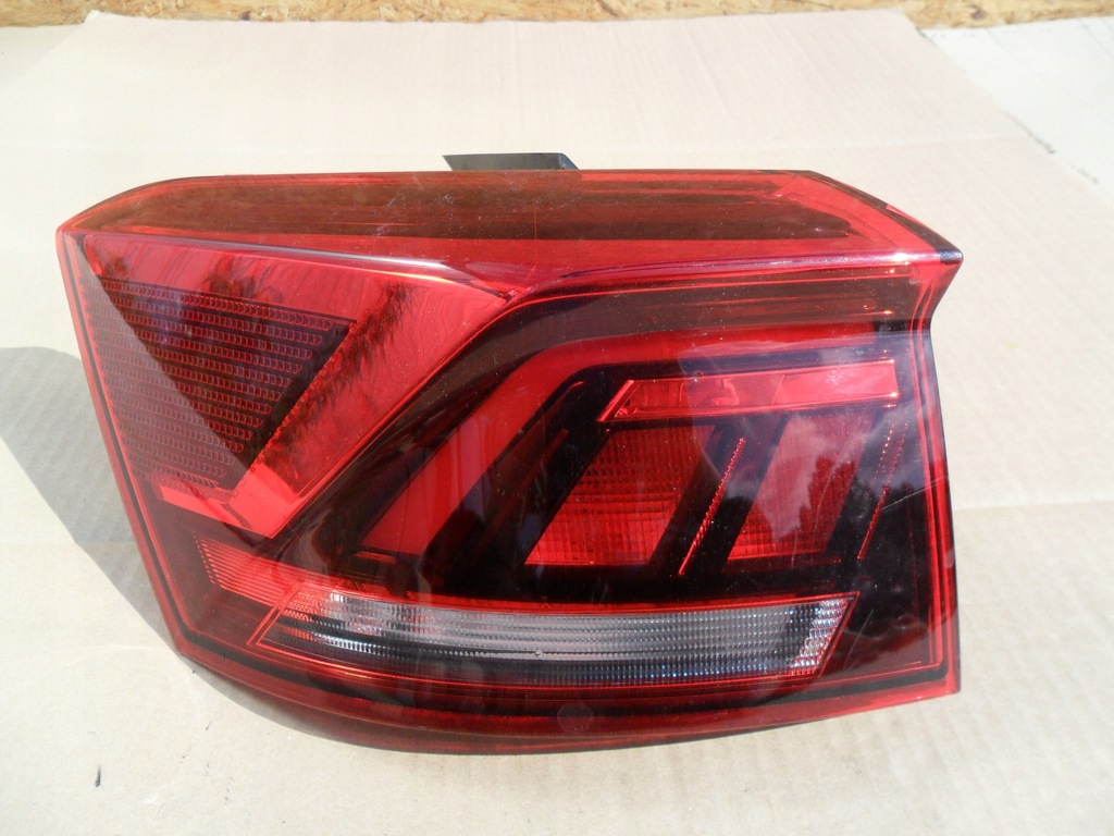 фото №1, Лампа левый задняя левая vw t-roc 2ga 2ga945095