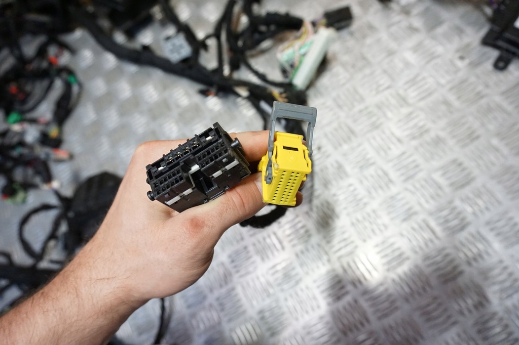 фото №14, Dodge ram 1500 - 2022 - джгут електропроводка панелі приладової панелі usa