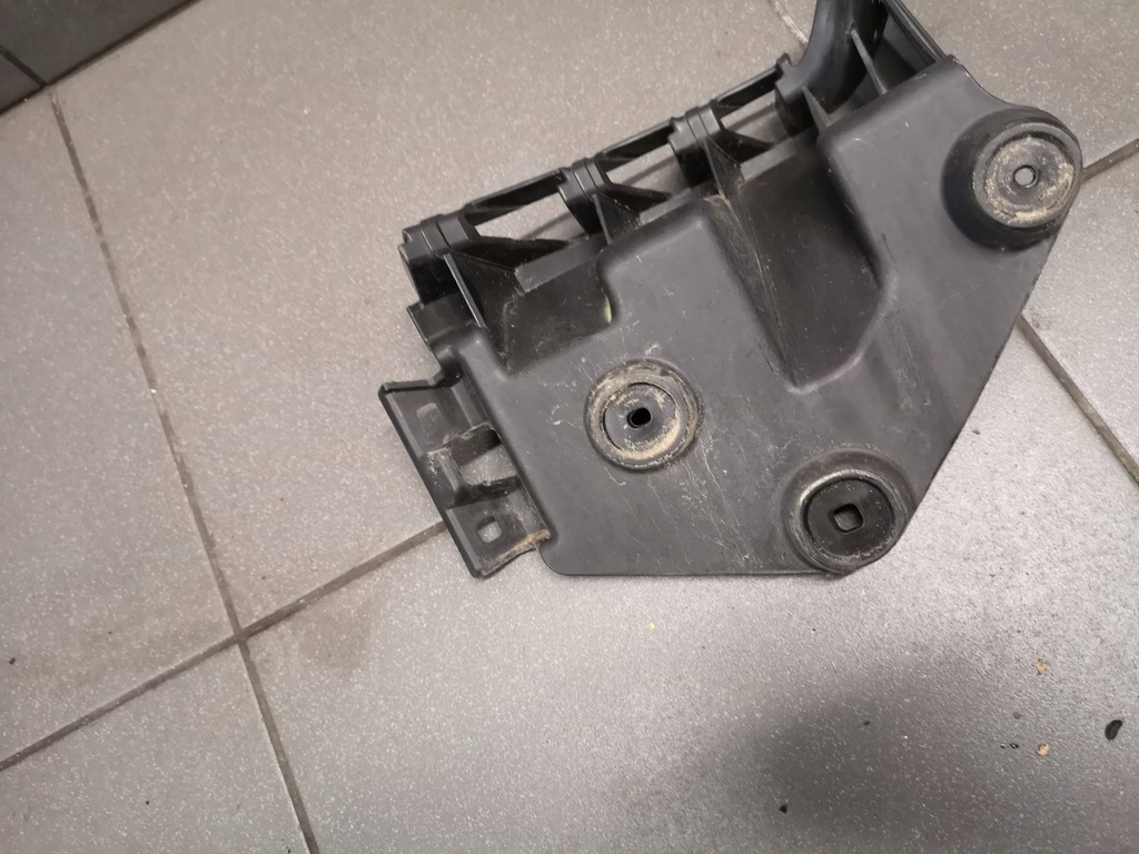 фото №7, Напрямна бампера правий задня audi a3 8p 5d 8p4807394a