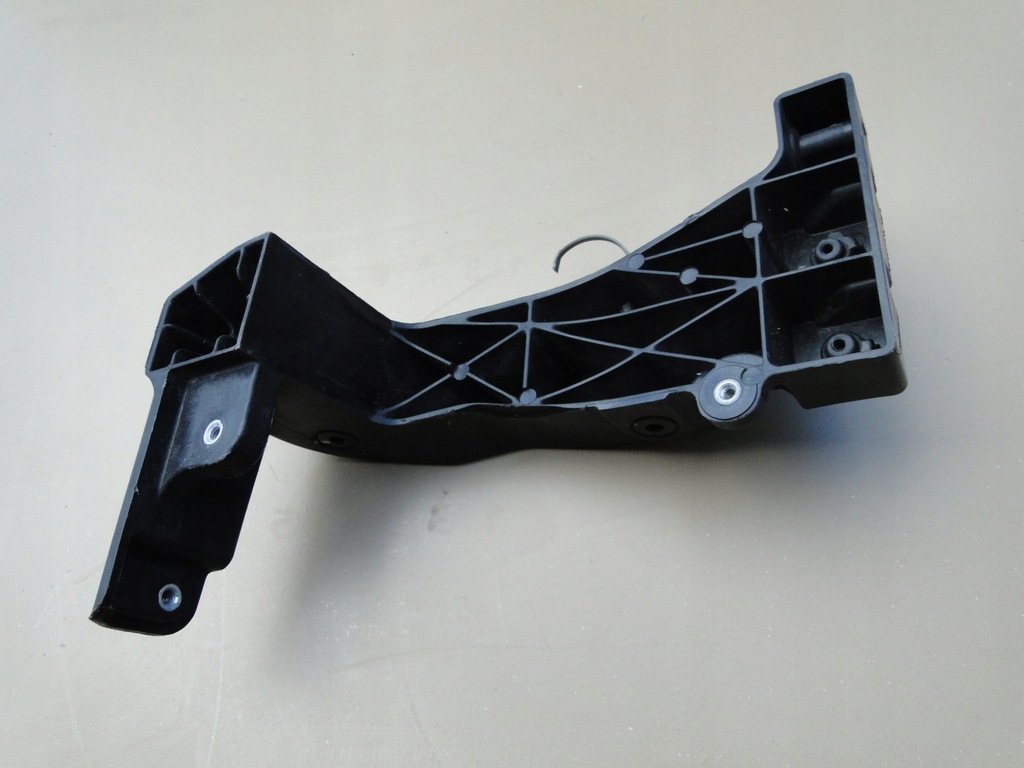 фото №5, Hyundai i40 lift кронштейн лампы левая