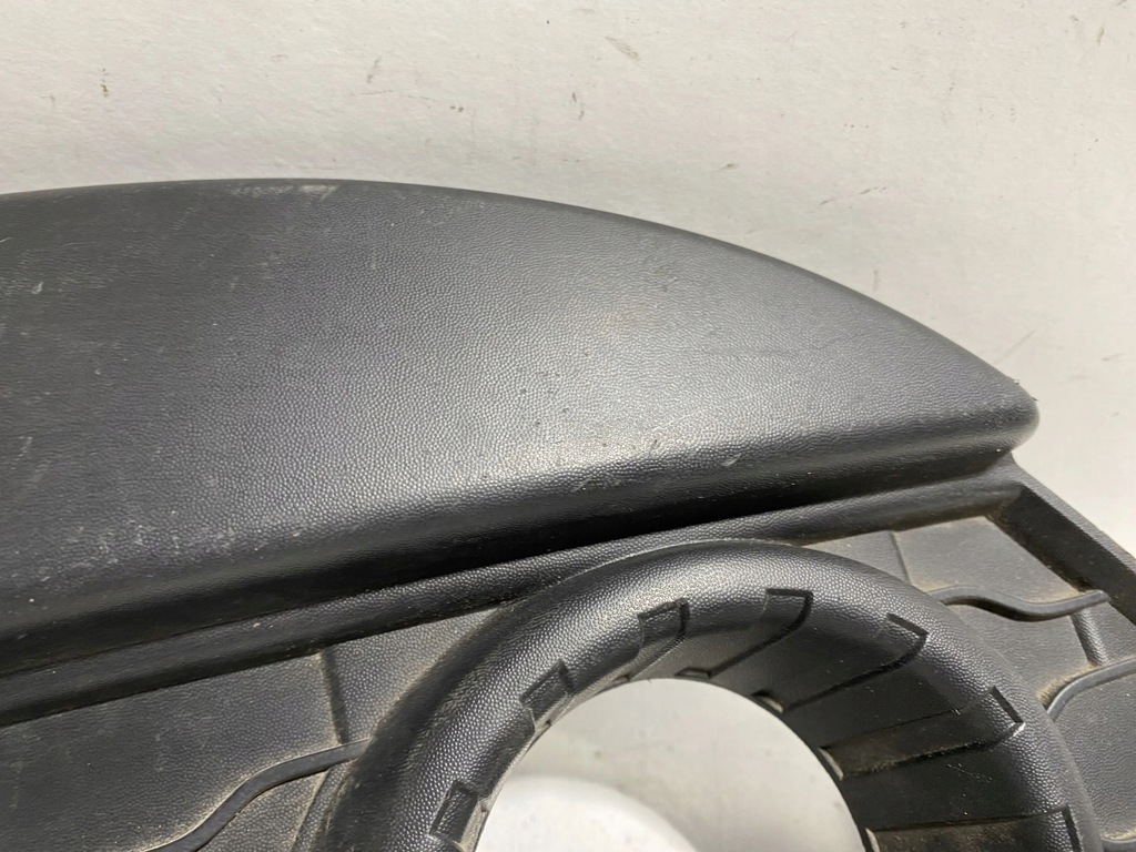 фото №11, Renault twingo ii 2008 правая сторона решётка радиатора радиатора / решётка радиатора