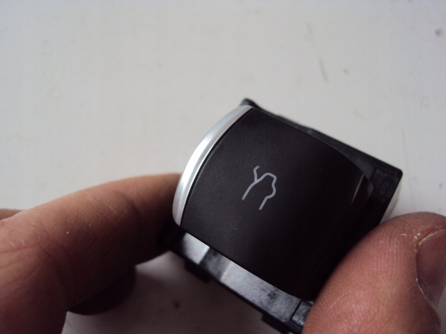 фото №2, Панель крышки задняя alfa romeo stelvio