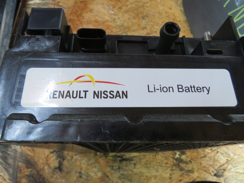 фото №2, Аккумулятор renault nissan 13v 10ah 130wh