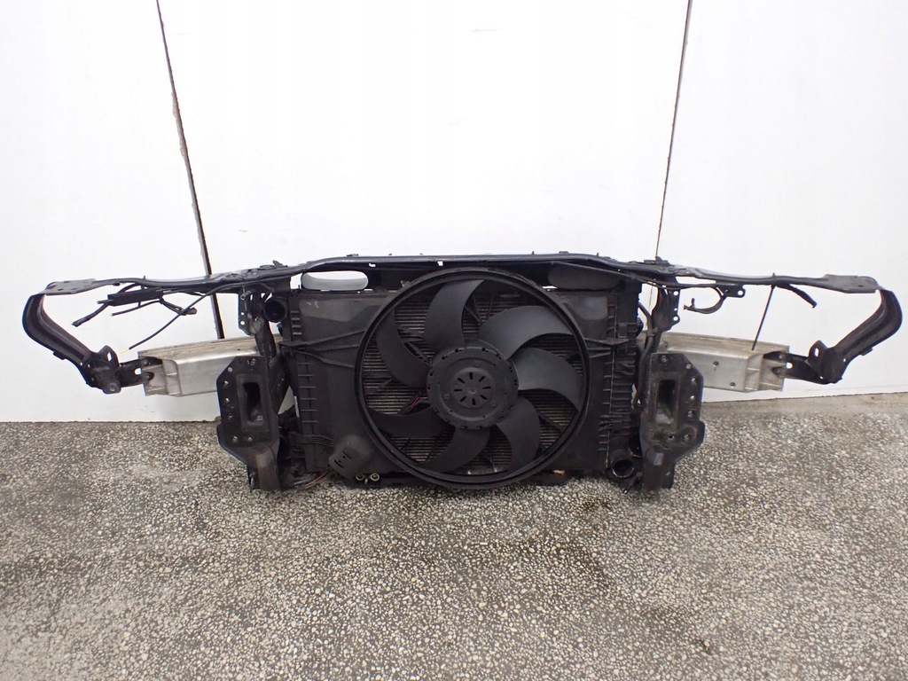 фото №6, Kompletny перед капот бампер eur c-klasa w203 05r