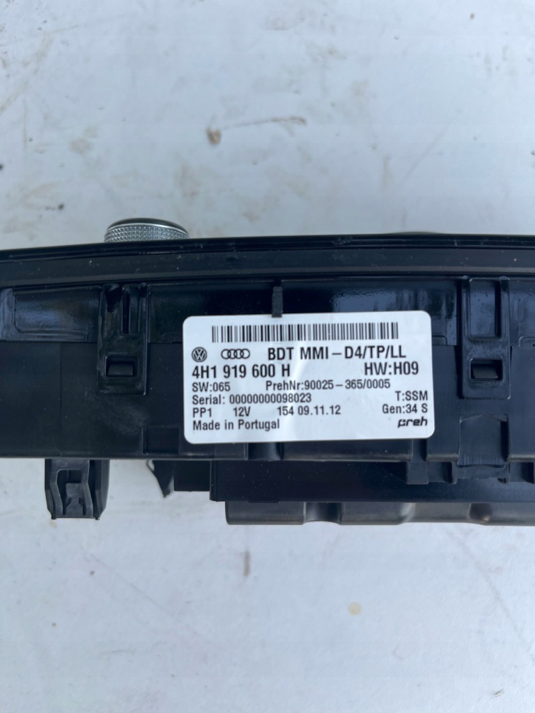 фото №3, Audi a8 d4 3.0 tfsi панель mmi 4h1919600h