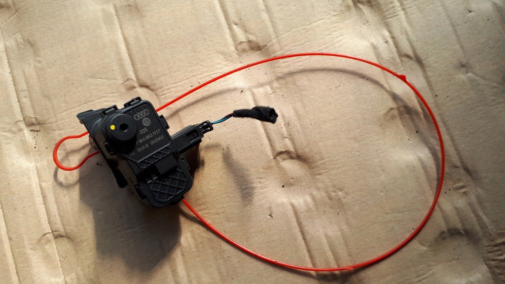 фото №1, S4 b8 a4 привод крышка топлива 8k0862153f a5 q5