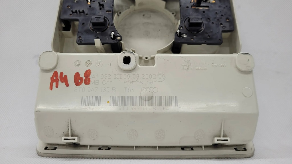 фото №7, Audi a4 b8 лампа освещение кабины салона