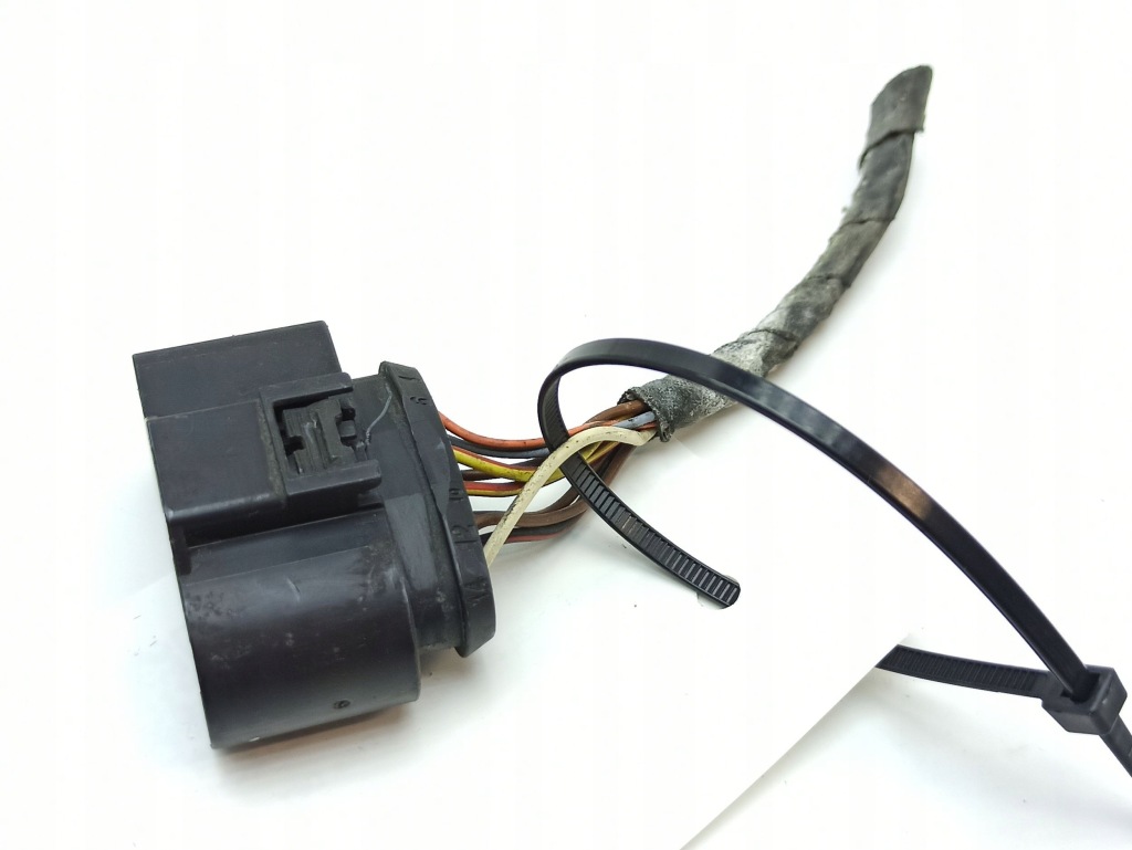 Джгут фара audi a4 s4 b9 8w 8w0973737 Зі Шроту