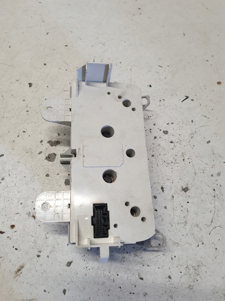 фото №4, Панель кондиціонера mazda 5 cc51