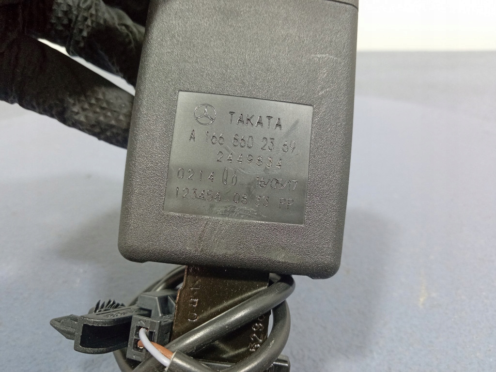 фото №3, Mercedes gls x166 замок пряжка поперечина задня 3 ряд a1668602469