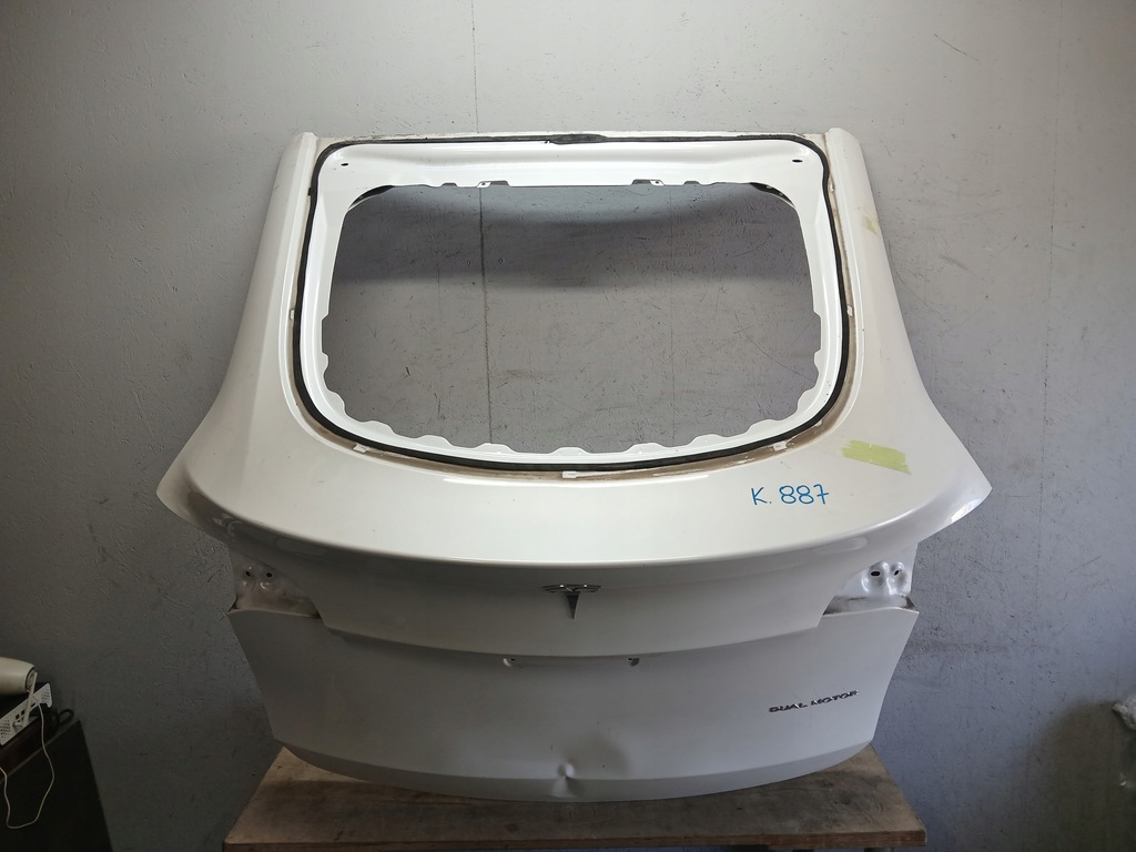 фото №1, Крышка багажника задняя tesla y