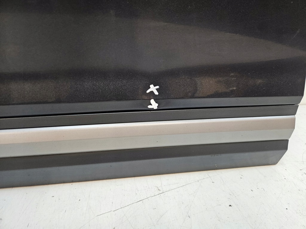 фото №3, Hyundai kona i 1 дверь передние левая перед молдинг