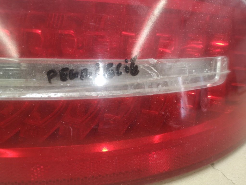 Фара правый  задний  w крыло led audi a6 c6 рестайлинг  08-11 седан с Разборки