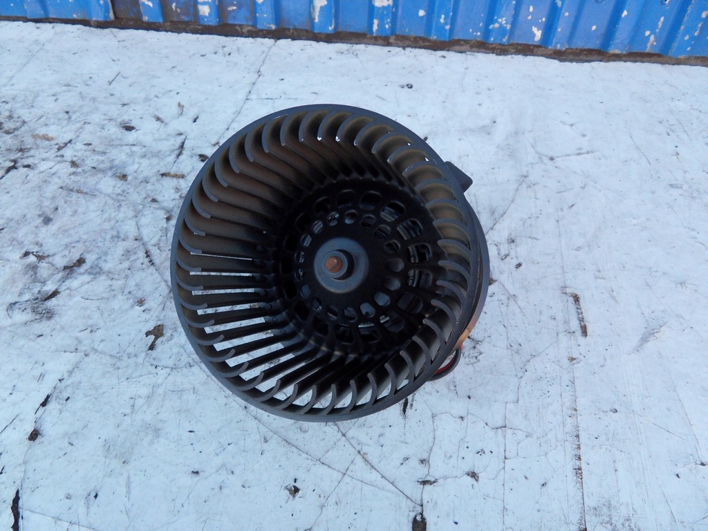 фото №1, Peugeot 308 i t7 sw lift вентилятор воздуходувка europ