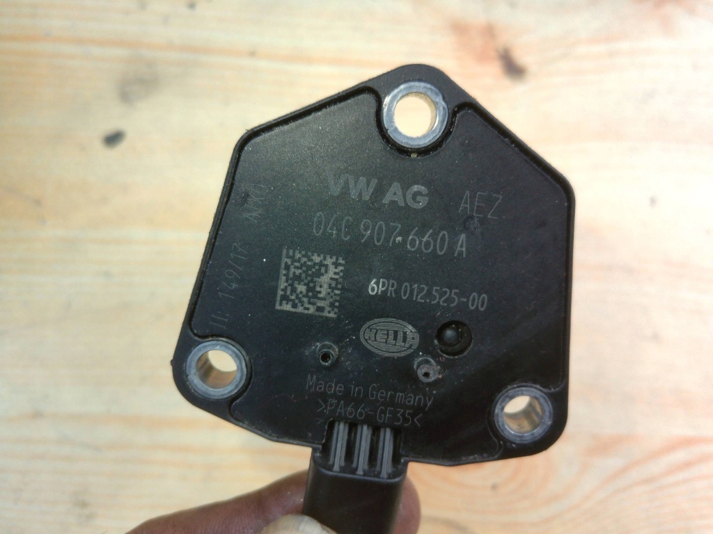 Датчик уровня масла 04c907660a поддон масла 05e103601c vw 1.5 tsi tfsi с Разборки