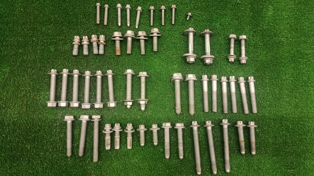 фото №1, Bmw x1 f48 болты подвеска задняя