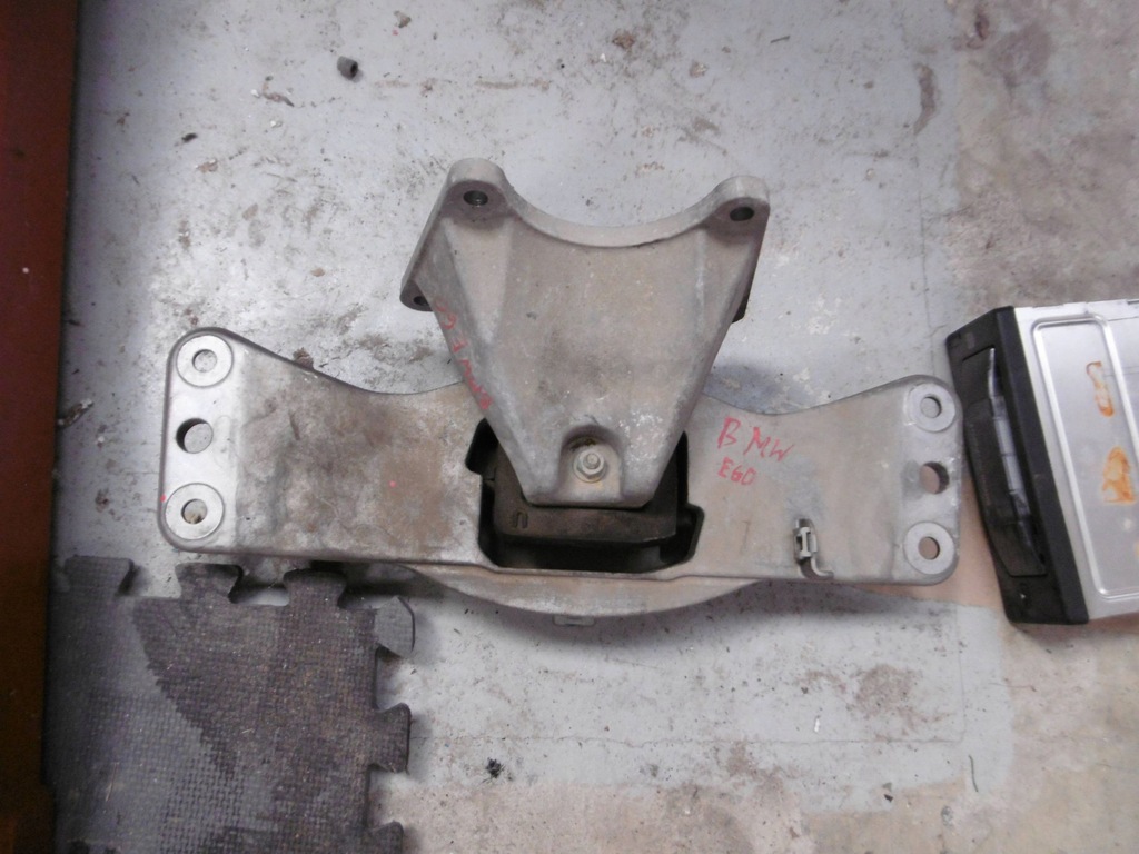 фото №1, Bmw 5 e60 e61 2006 лапи, підпори