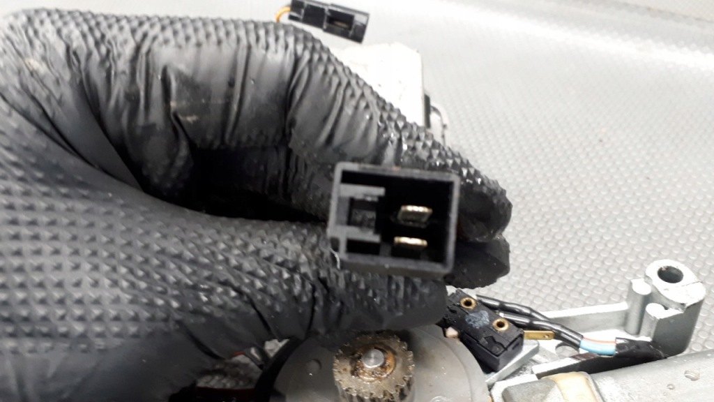 Купить 156020255 моторчик панель люк alfa 166