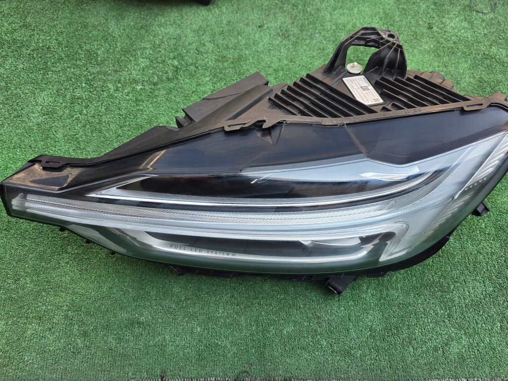 фото №1, Volvo xc60 2 ii full led лампа передняя