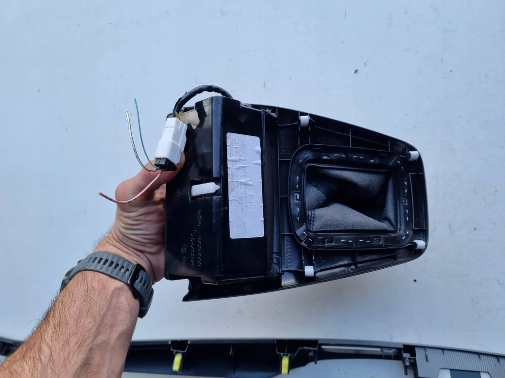 фото №14, Toyota avensis t25 молдинг dekor панели рамка домкрата europa