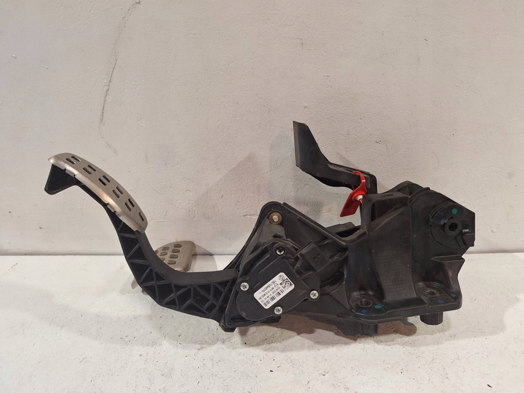 фото №1, Потенціометр педаль газу 465010536r renault clio v 1.6 e-tech 19-
