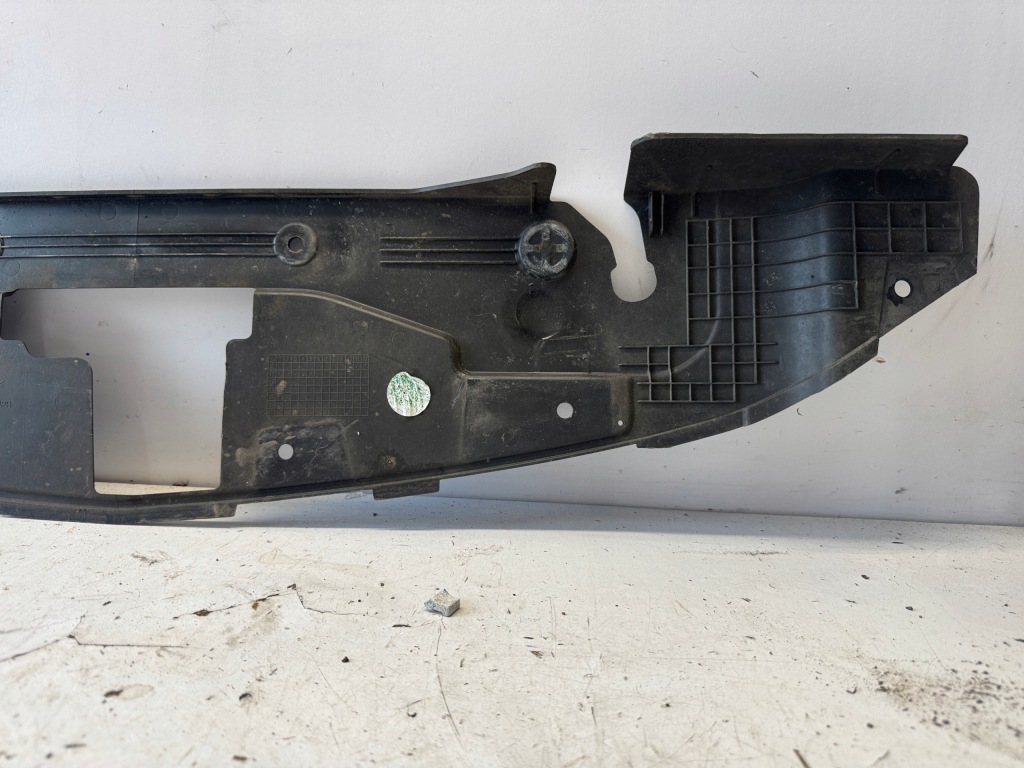 Chevrolet orlando верхній захист поперечина передній пластик поперечина Недорого