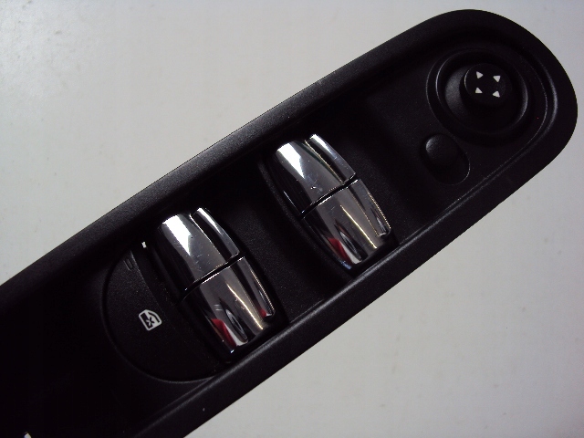 фото №2, Панель окон левый перед mini countryman r60 10-16