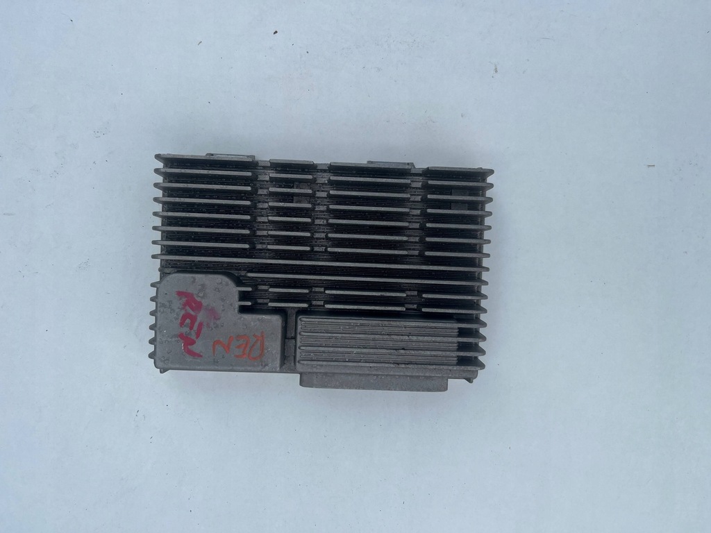 фото №1, Jeep renegade усилитель аудио