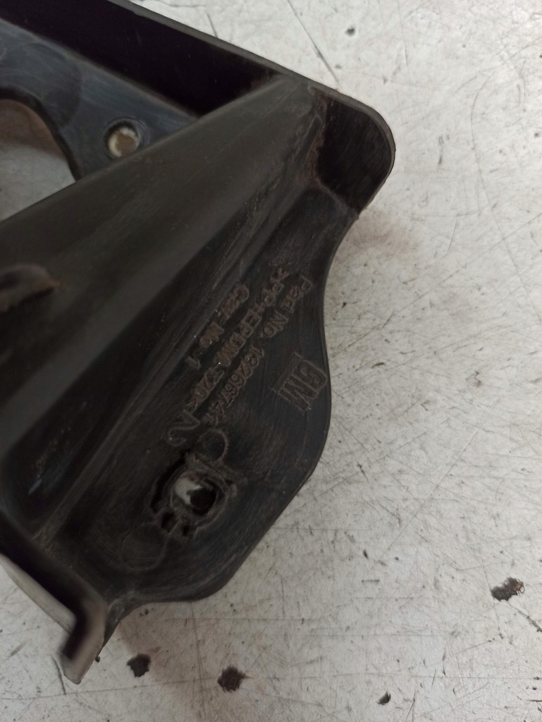 фото №9, Opel astra j iv направляющая бампера правый задняя 13266741