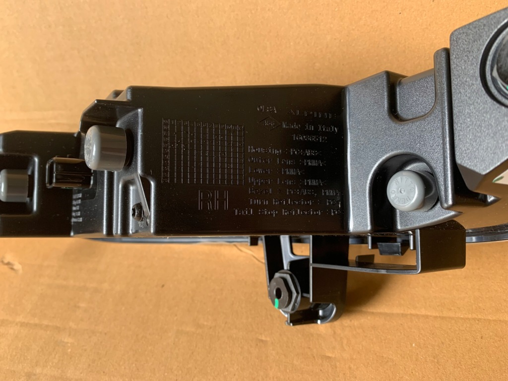 Нове оригінал  лампи задній задні renault alpine 6020015052 6020015053 Київ