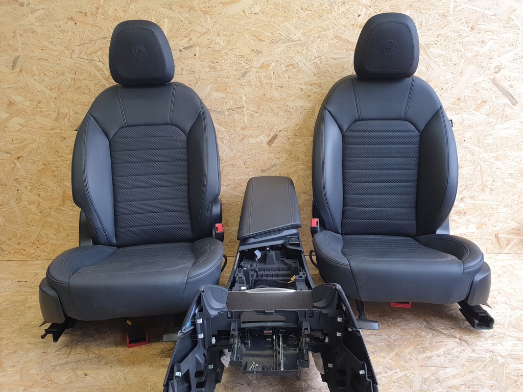 фото №1, Alfa romeo stelvio сидіння заднє сидіння обшивки pół шкіра europa