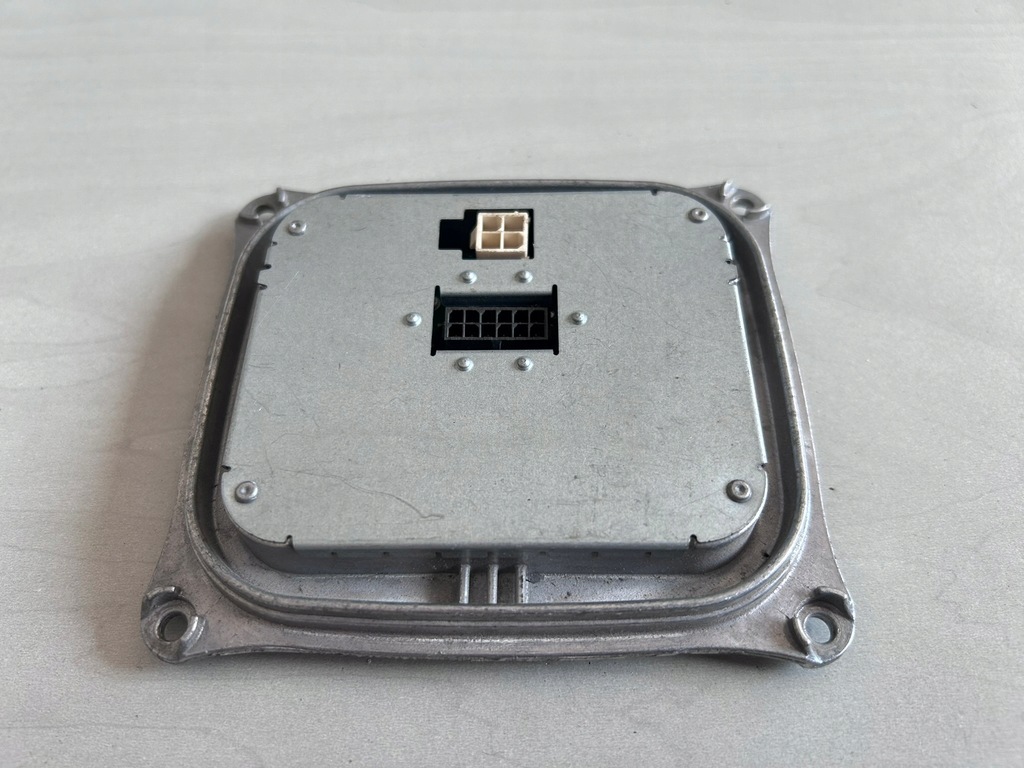 фото №1, Fiat alfa romeo модуль блок управления преобразователь фара led 130732928400