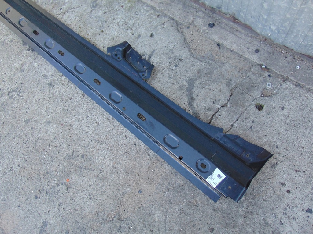 фото №7, Обшивка поріг поріг підсилювач vw id3 10a809377