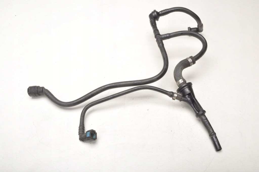 фото №1, C70 ii 2.5t труба шланг wąż системы охлаждение