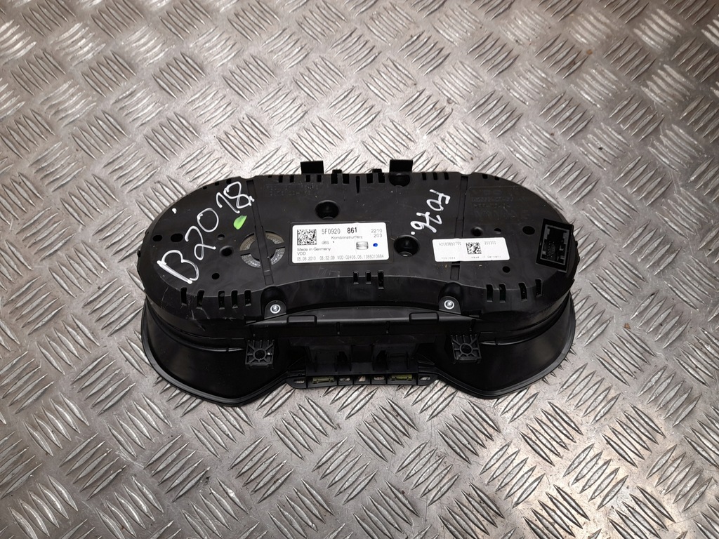 фото №5, Приборная панель приборная seat leon sc 2013 км/ч 5f0920861